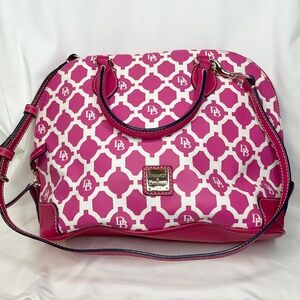 Dooney & Bourke Pink Quatrefoil Satchel w/ Auth & Reg Card